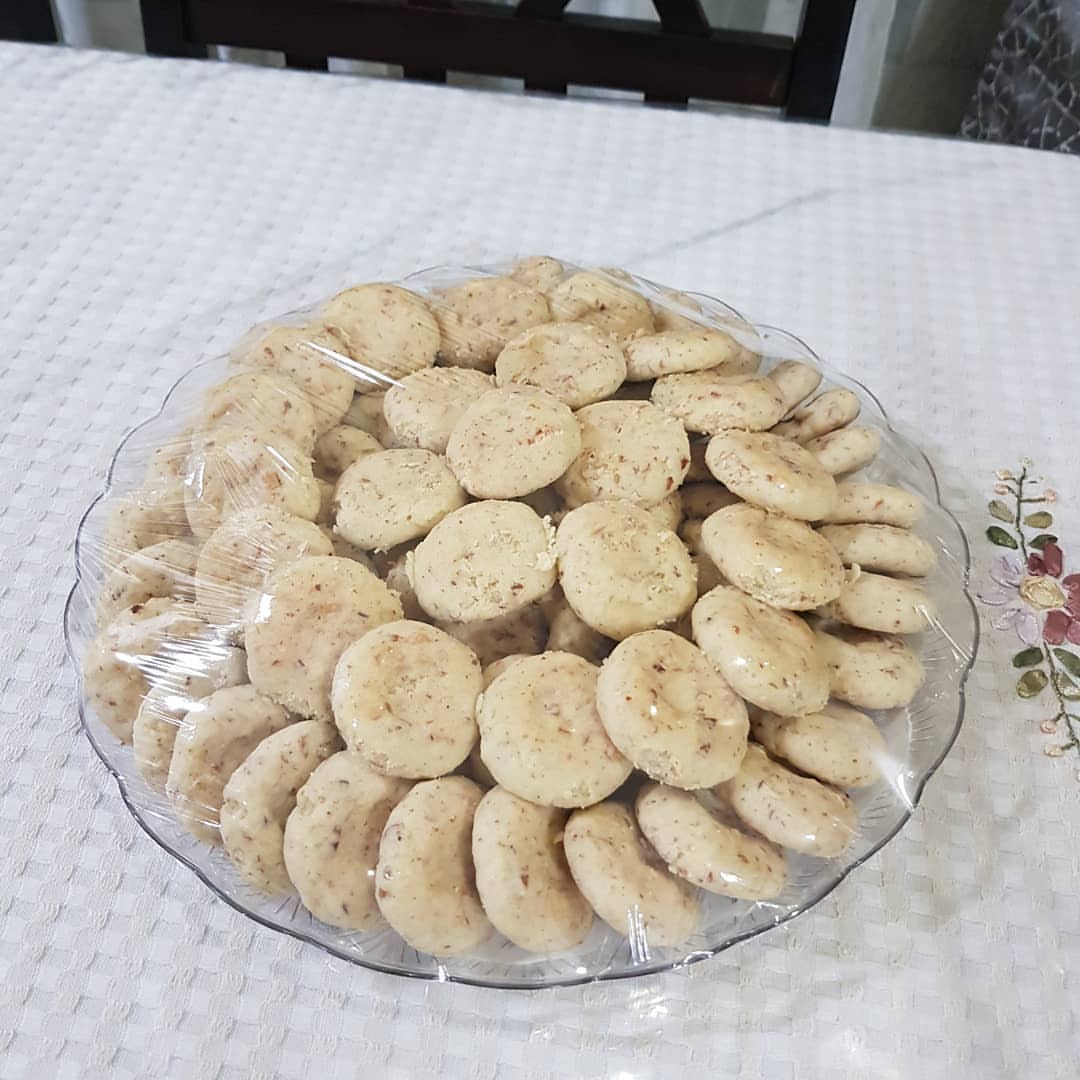 كيلو غريبة اللوز جاهز للتسليم الفوري التوصيل في أبحر فقط ❤