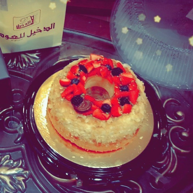 تصوير صاحبة الكيكه الف هنا وعافيه