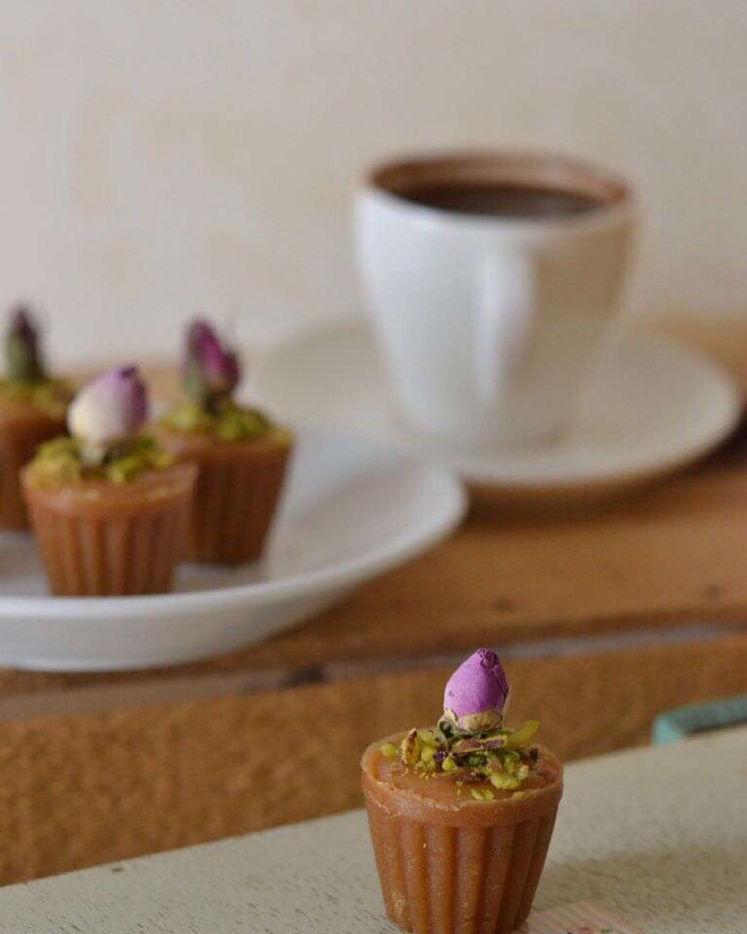 حلا كلاسيك خير رفيق للقهوة ☕️.