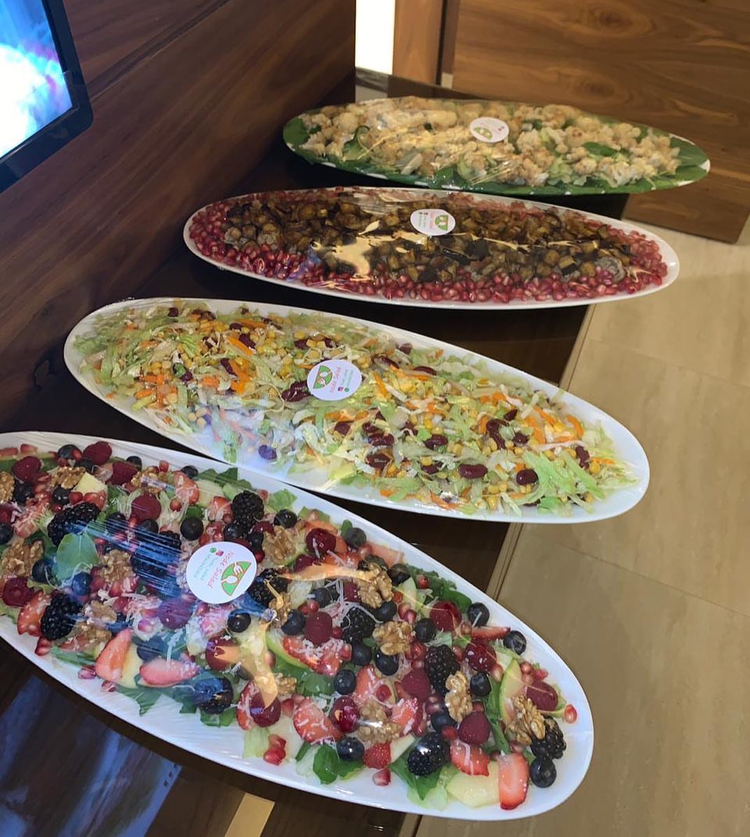 Made with love#salad #saladrecipe #saladas #yamyam #طلبات #سلطه_روكا️ #سلطات_لذيذه #سلطاتي