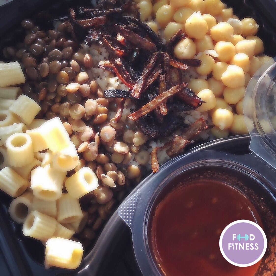 ومين ما يحب الكشري؟ خصوووصاًً كشري البيت!! Who doesn’t like Kushari Especially homemade Ku