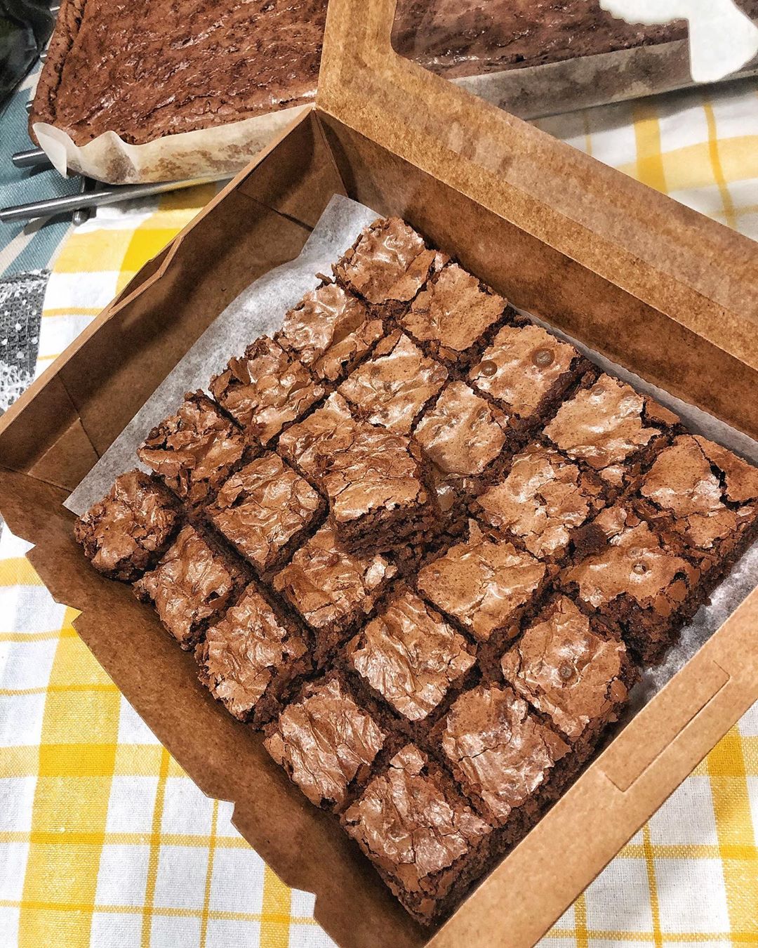 اجواء جدة يبغالها براوني #bakery #bakerylicious #jeddah#brownies #brownie #chocolate #choc