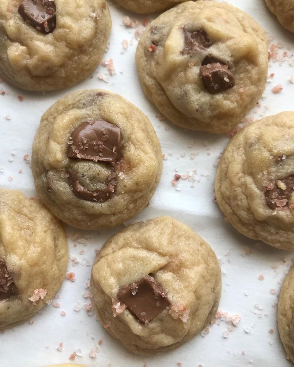Chewy Salted Cookies ⠀ ⠀⠀ ⠀⠀ ⠀⠀ ⠀⠀⠀ ⠀⠀ ⠀⠀ ⠀⠀ ⠀⠀⠀ ⠀⠀ ⠀⠀ ⠀⠀ ⠀⠀⠀ #kekse_cookies #كيكز_كوكيز ⠀