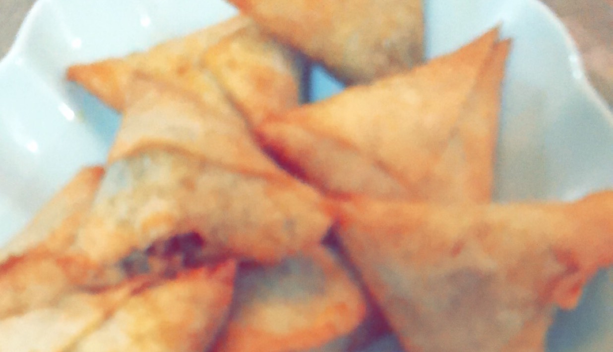 سمبوسه لحم الحبه ريالين