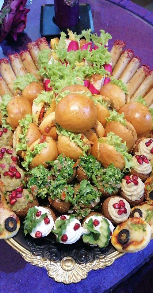 صحنرمعجنات مشكل نورتيلا الورد مسخن كبة مفتوحة ورق عنب ميني كودو ميني بيتزا الوزن كليين الا