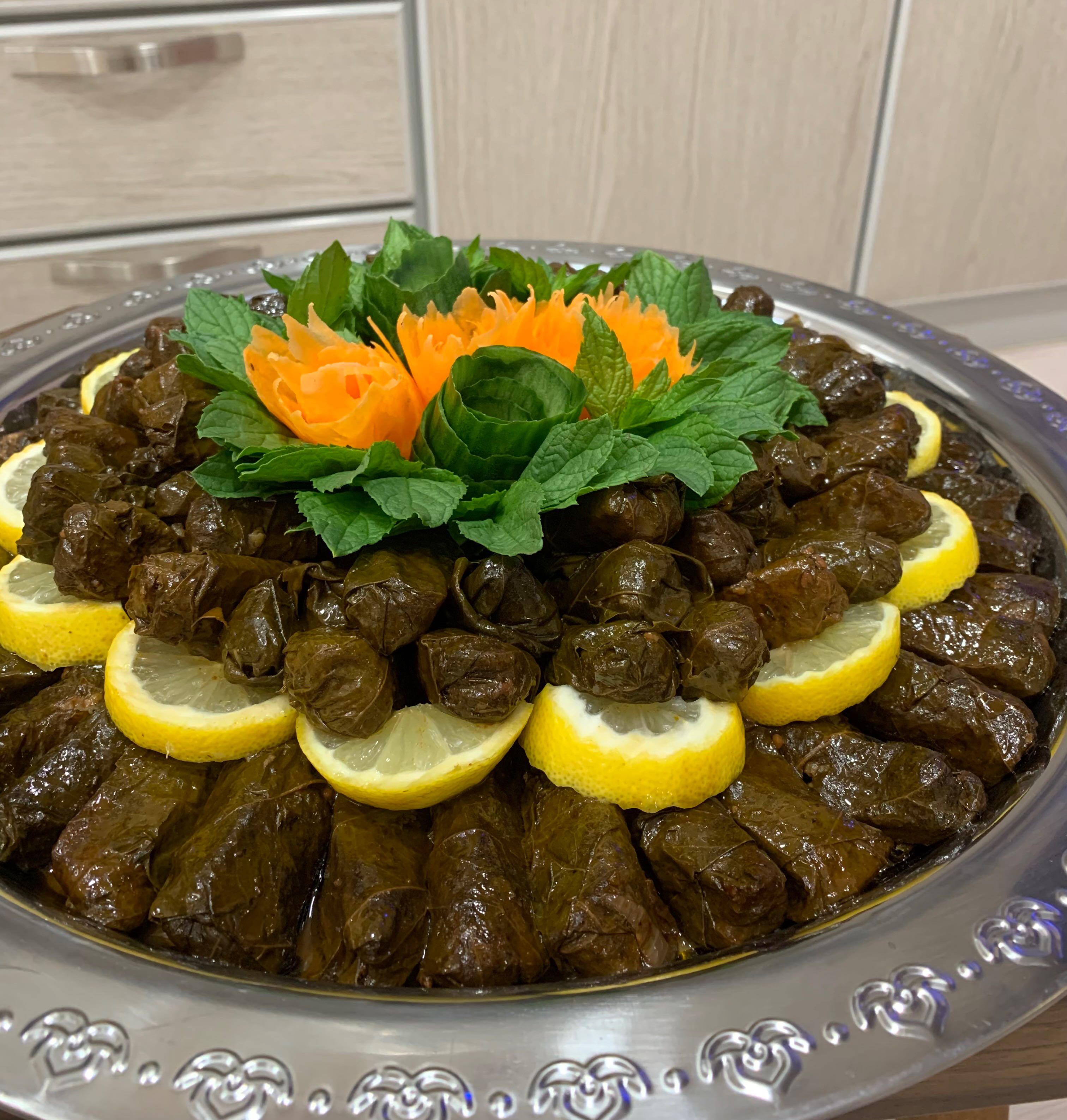 ورق عنب نورة شغل بيت لذيذ صنع بكل حُب ،، ذوقي واحكمي بنفسك ♥️