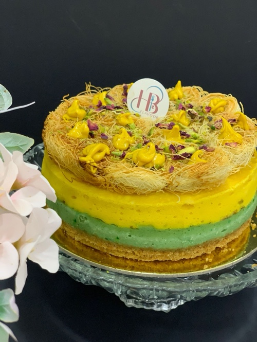تشيز كيك الزعفران بالبستاشيو