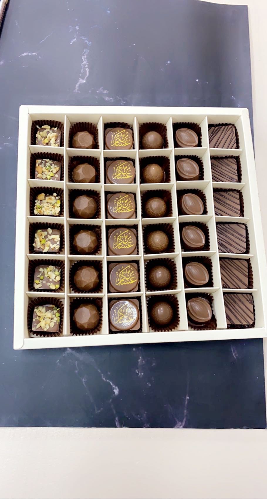 شكولا بلجيكي بحشوات مختلفه