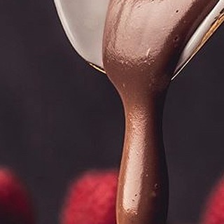 كلاسيك روز بيري تشارككم جميع مناسباتكم تصوير المبدع :