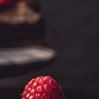 كلاسيك روز بيري تشارككم جميع مناسباتكم تصوير المبدع :