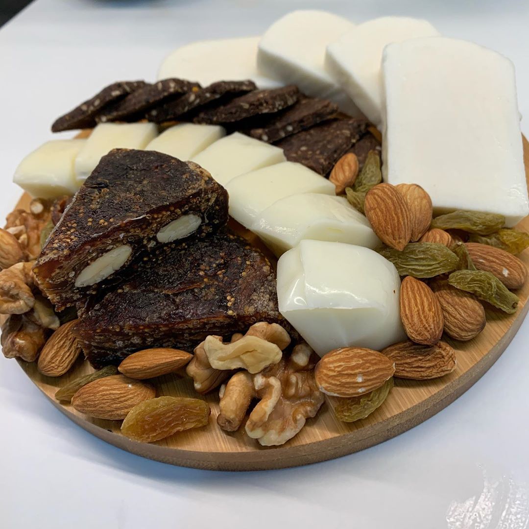 العشر مباركه عليكم جميعا وتقبل الله منا ومنكم بحط هاليومين صور ممكن تستفيدون منها لفطور ال