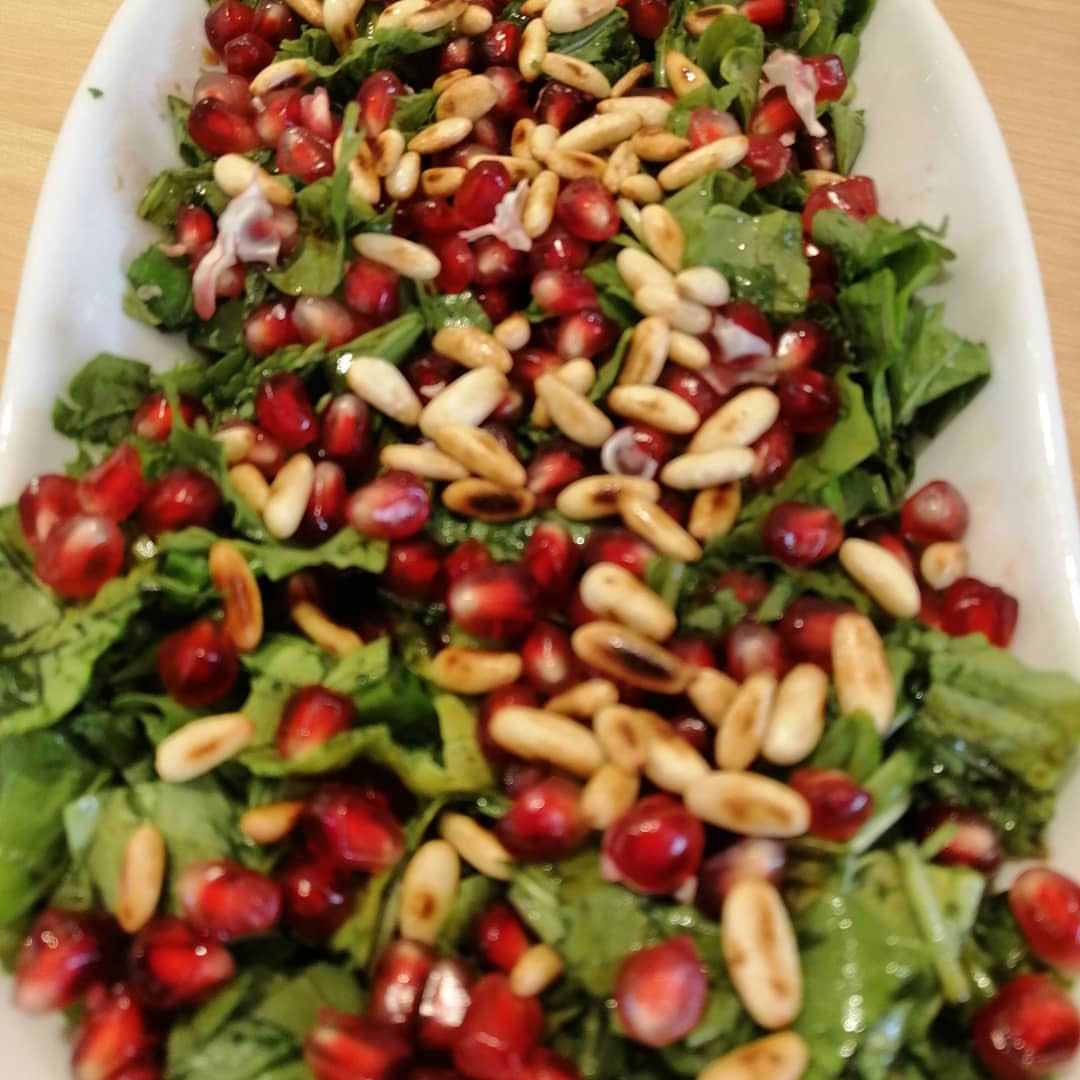 سلطة الجرجير #سلطات#طبخ_بيت #حلى_عشاء #كبسات#برياني#حلى_قهوة #بوفيهات #سخانات_بوفيه #سخانا