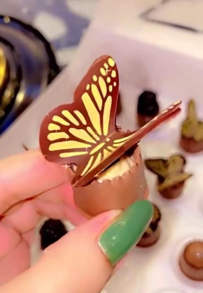 كوب شوكلاتة