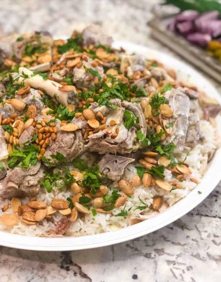 منسف أردني باللحم التوصيل 30 ريال