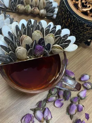 نصف الدائره ب ٤ ﷼ الدائره الكاملة ب٨ ﷼ والاعواد ب ٣ ﷼