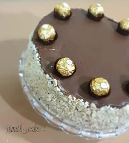 فيرورو روشيه بالنوتيلا و البندق