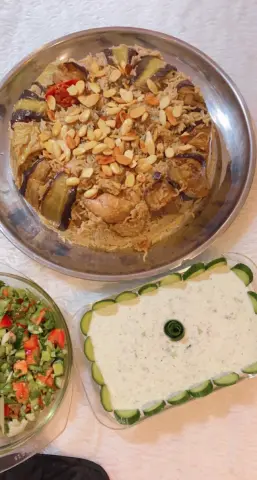 مقلوبة بالدجاج
