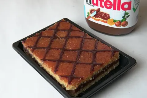 بسبوسة بالنوتيلا