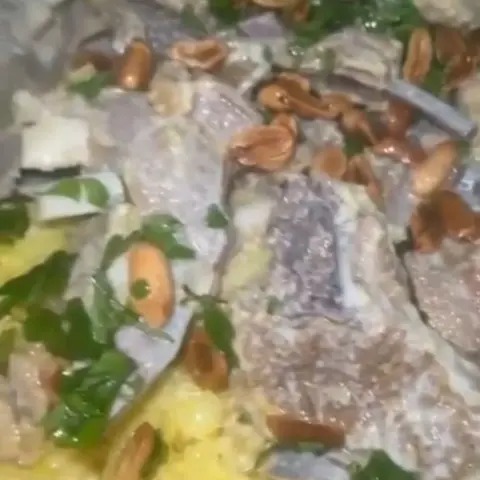 منسف اللحم بالمكسرات