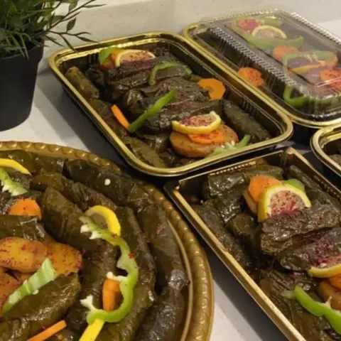 ورق عنب بدبس الرمان