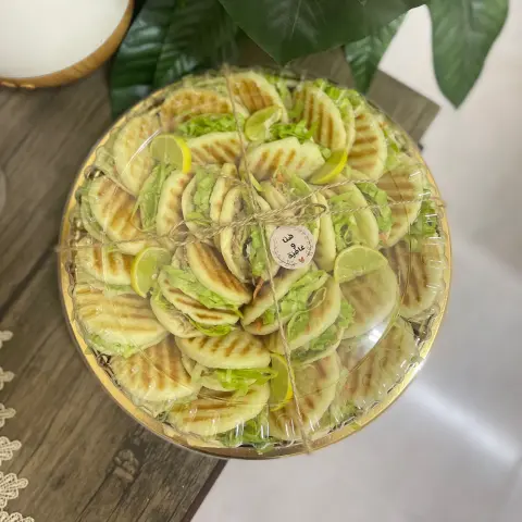 جيب التاجر صحن الكبير نكهة التونه مع السلطه والمينيز ٢٥حبه