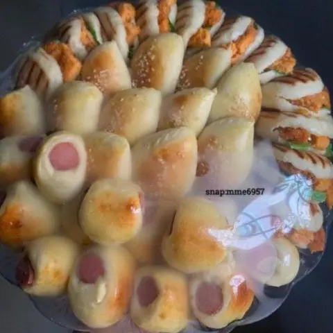 صحن معجنات مشكله حجم كبير