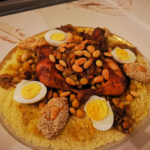 كسكسو بادجاج وتفاية
