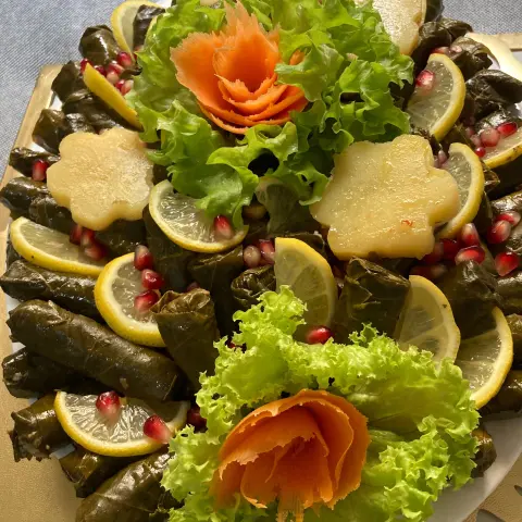 ورق عنب على الأصوله حامض او حار 🌶️ او عادي او بدبس رمان