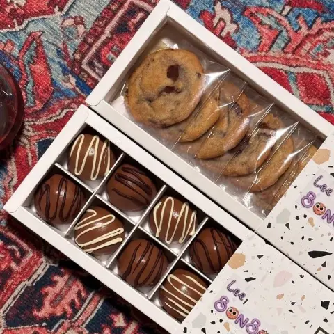 ٨ حبات كوكير 🍪 ١٢ حبة حلا الأوريو
