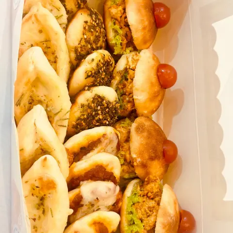 بوكس معجنات وسط