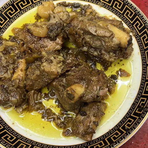 لحم طعم رهيب لذيذ الثمن لحسب الكمية