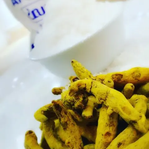 بهاراتي طبيعيه خاليه من الأجي والألوان الصناعيه