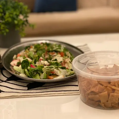 سلطة فتوش