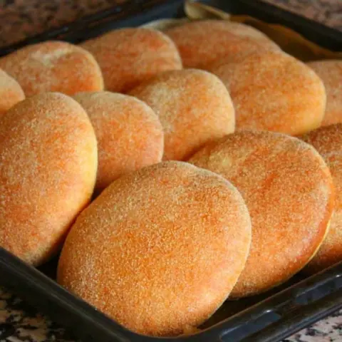 خبز بالسميد
