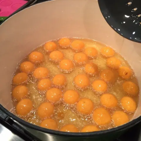 لقبمات