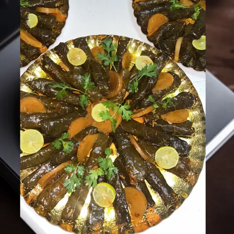 ورق عنب لذة غصن