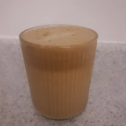 قهوة باردة و منعشة