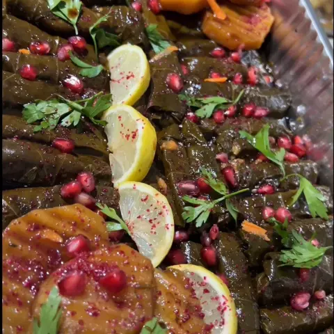 ورق عنب ناطع سبايسي حامض