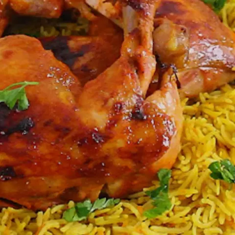 كبسة كويتية الكمية حبة دجاجة+السلطة مجانا