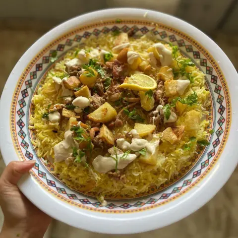 كبسه دجاج مع بطاطس وصوص الطحينه ❤️ #الرياض #طبخ_بيت #لقمة وجبه تكفي ٤اشخاص للطلبات ( واتساب