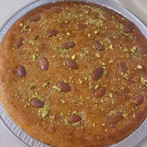 بسبوسه باللوز