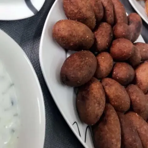 كبه لحم ودجاج يوجد جاهز ويوجد مفرزنات