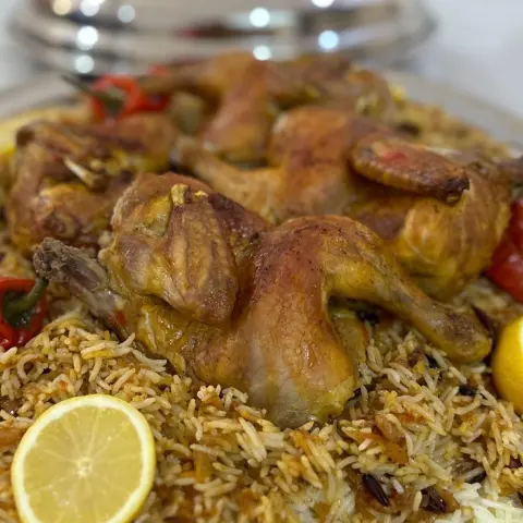 رز شعبي بالدجاج وكشنة باالكشرات