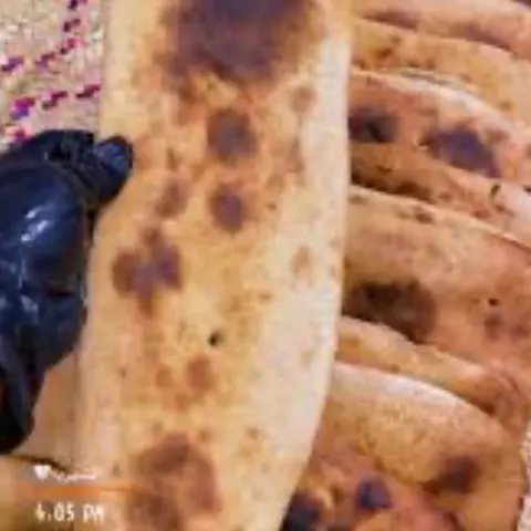 خبز تنور ابيض وبر ممتاز على حسب الطلب