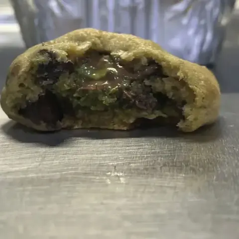 كوكيز محشي هبة دبي بستاشيو وكنافه