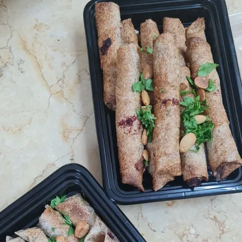 مسخن رول مع صوص الزبادي