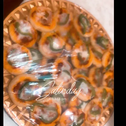 بتزا حبات صغار