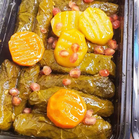 ورق عنب يتوفر كلاسيكي وحار