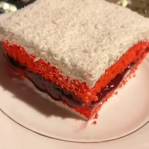 كيكة فراوله 🍓