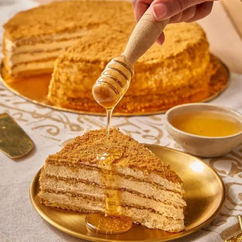 كيكه العسل الروسيه (كرامل)